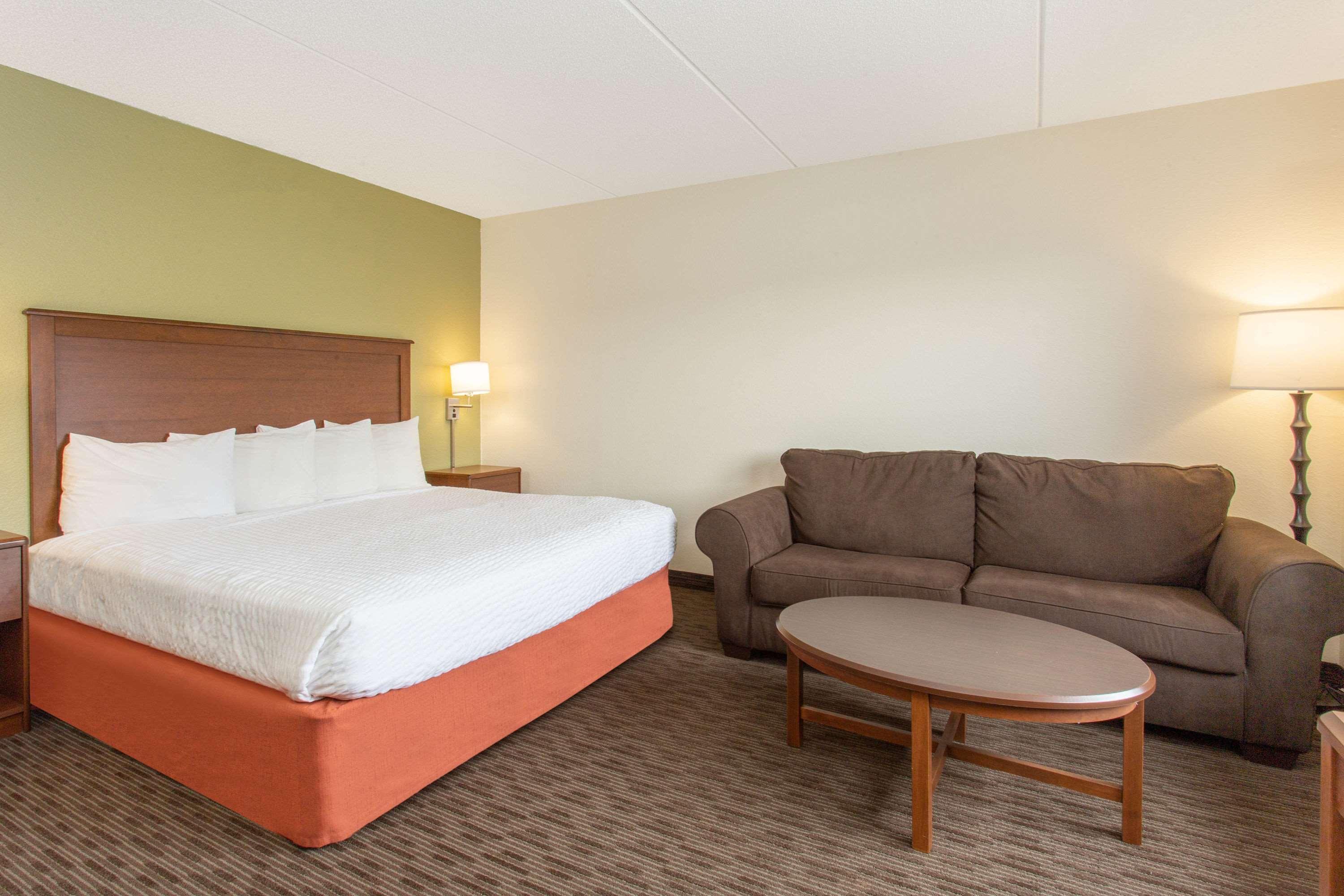 Americinn By Wyndham Calumet Bagian luar foto